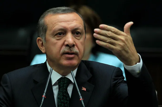 Erdogan reads hand