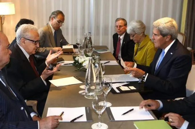 Talks between US and Russia led to Syria agreeing to destroy its chemical weapons [AP]