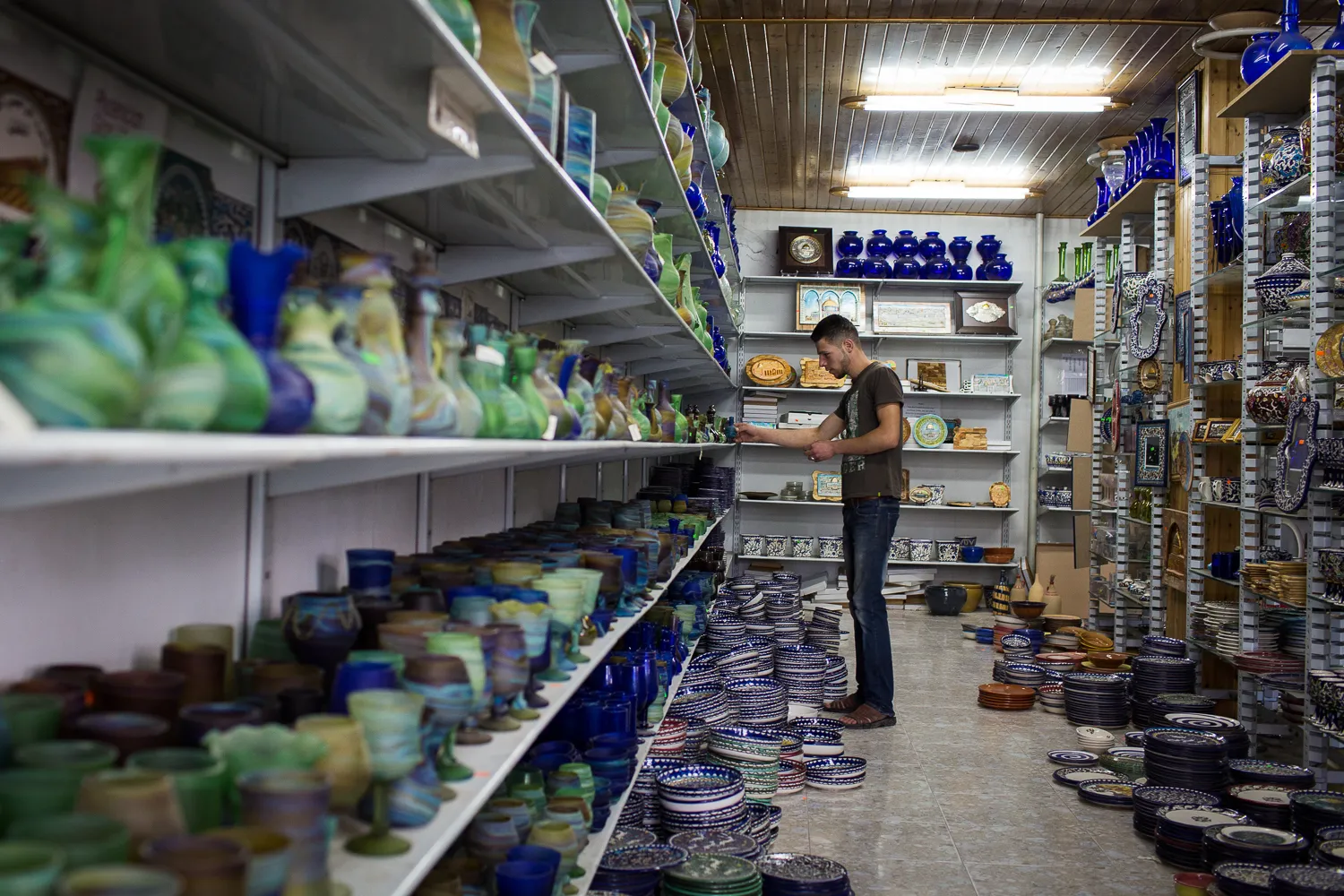 Hebron Ceramics/ NO DOT USE/ RESTRICTED