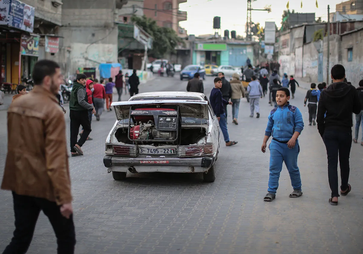 Gaza electricity crisis - Ezz Zanoun - don''t use [Ezz Zanoun/Al Jazeera]