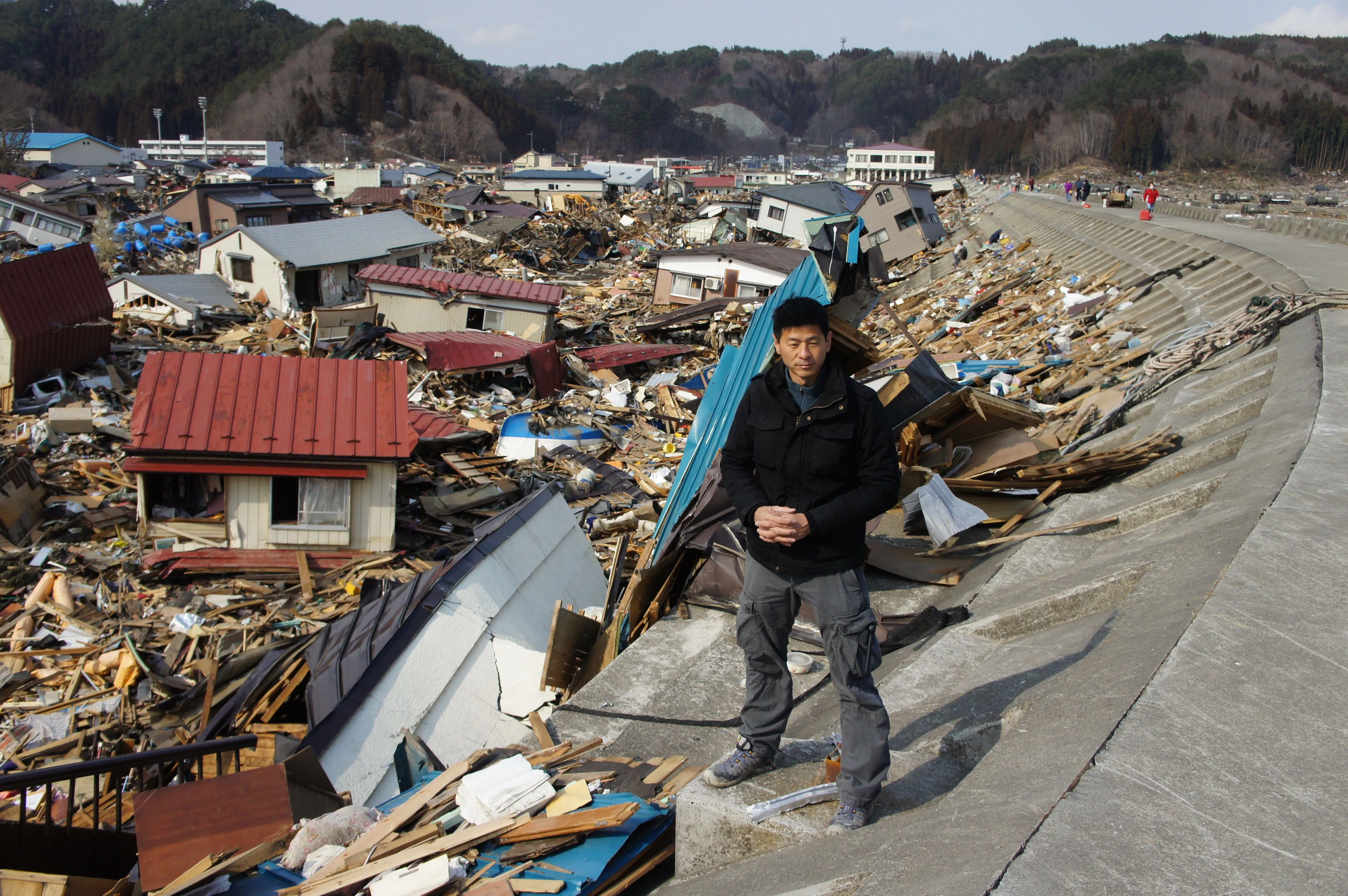Steve Chao reporting from Taro in northeastern Japan in March 2011 [Aya Asakura]